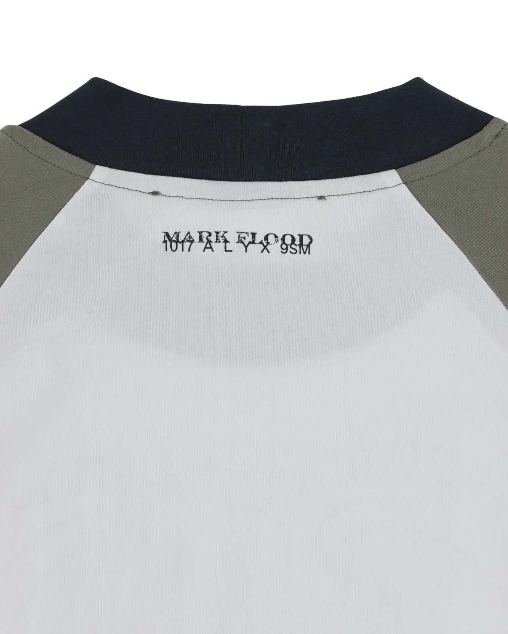 SHORT SLEEVE OVERSIZED RAGLAN T-SHIRT