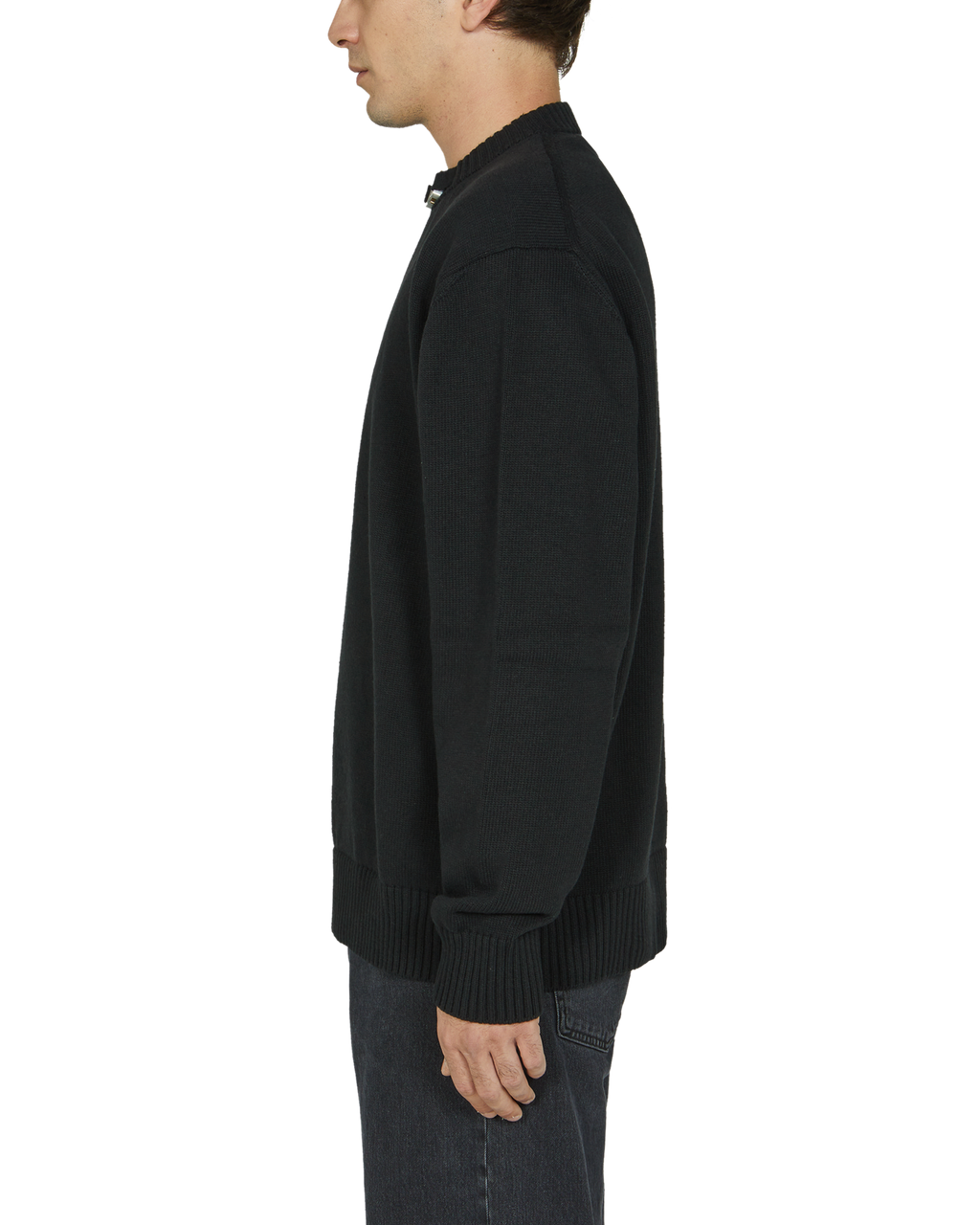 BUCKLE COLLAR CREWNECK