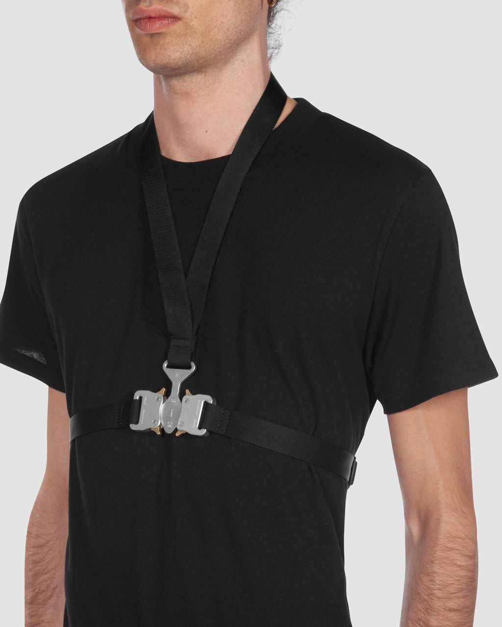 TRI-BUCKLE CHEST HARNESS