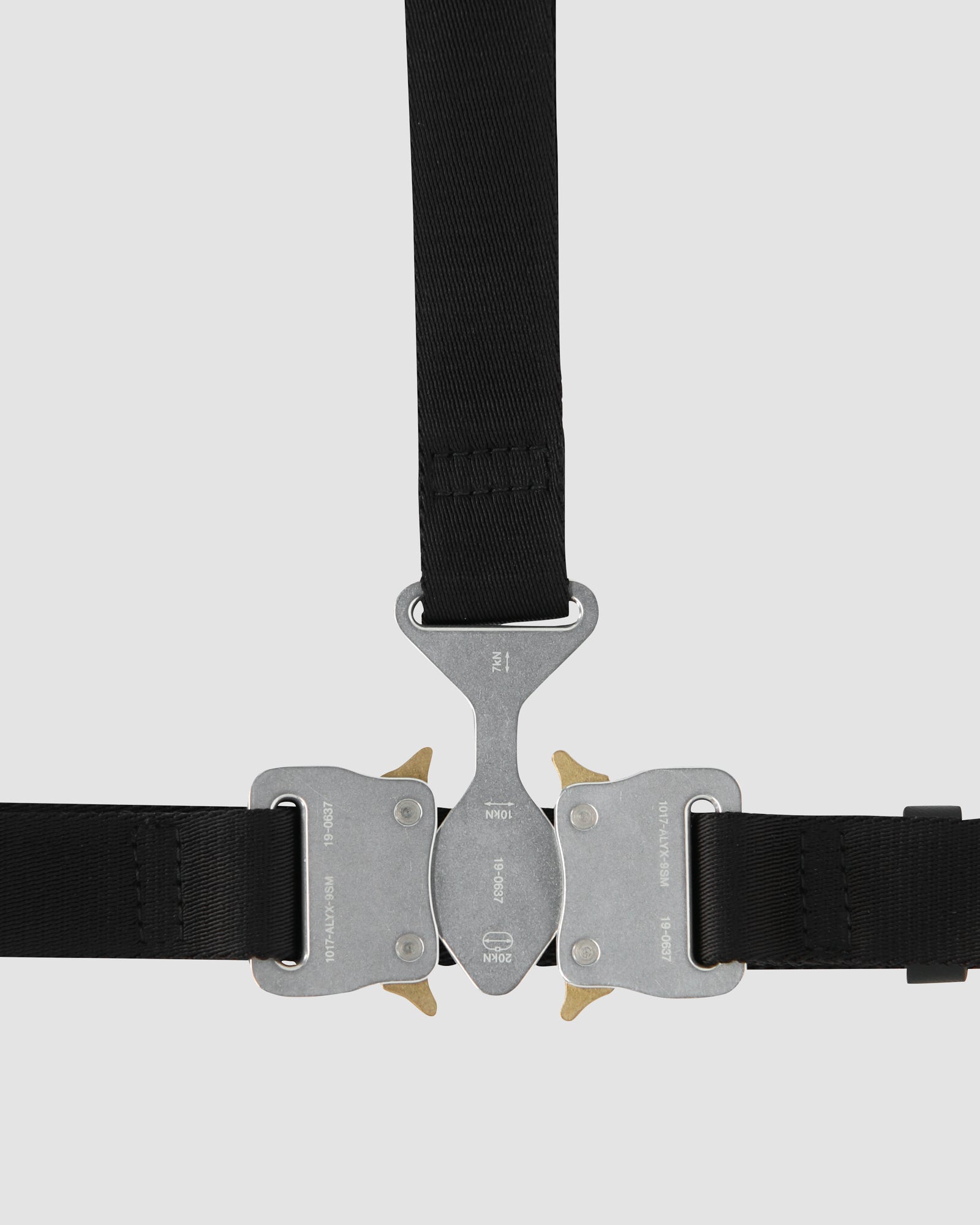 TRI-BUCKLE CHEST HARNESS