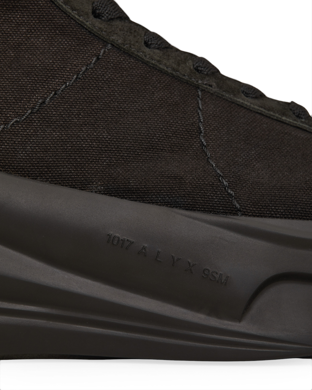 ARIA SNEAKER HIGH TOP