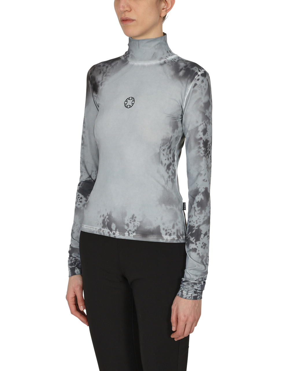 LACE SPRAY TURTLENECK