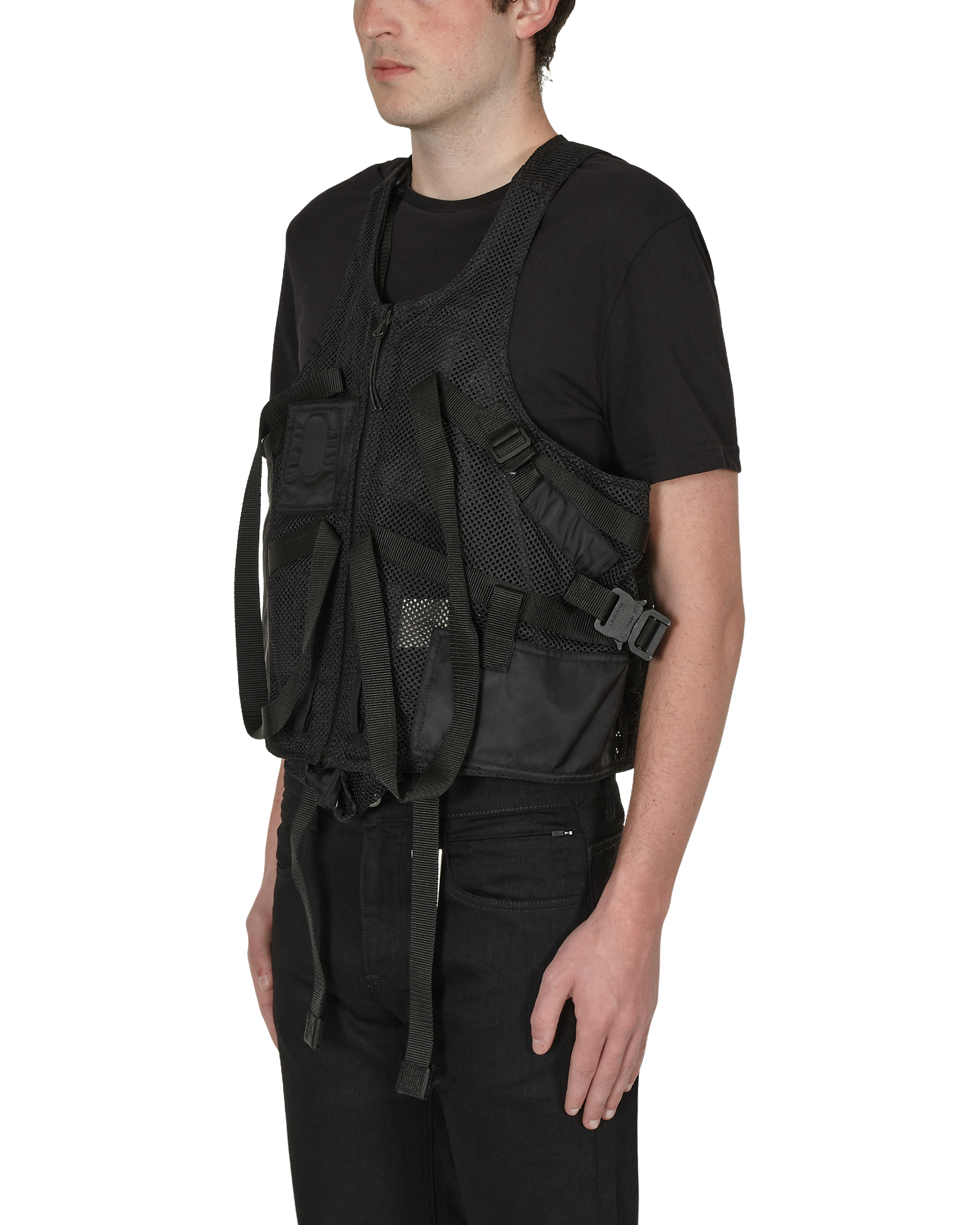 TACTICAL VEST