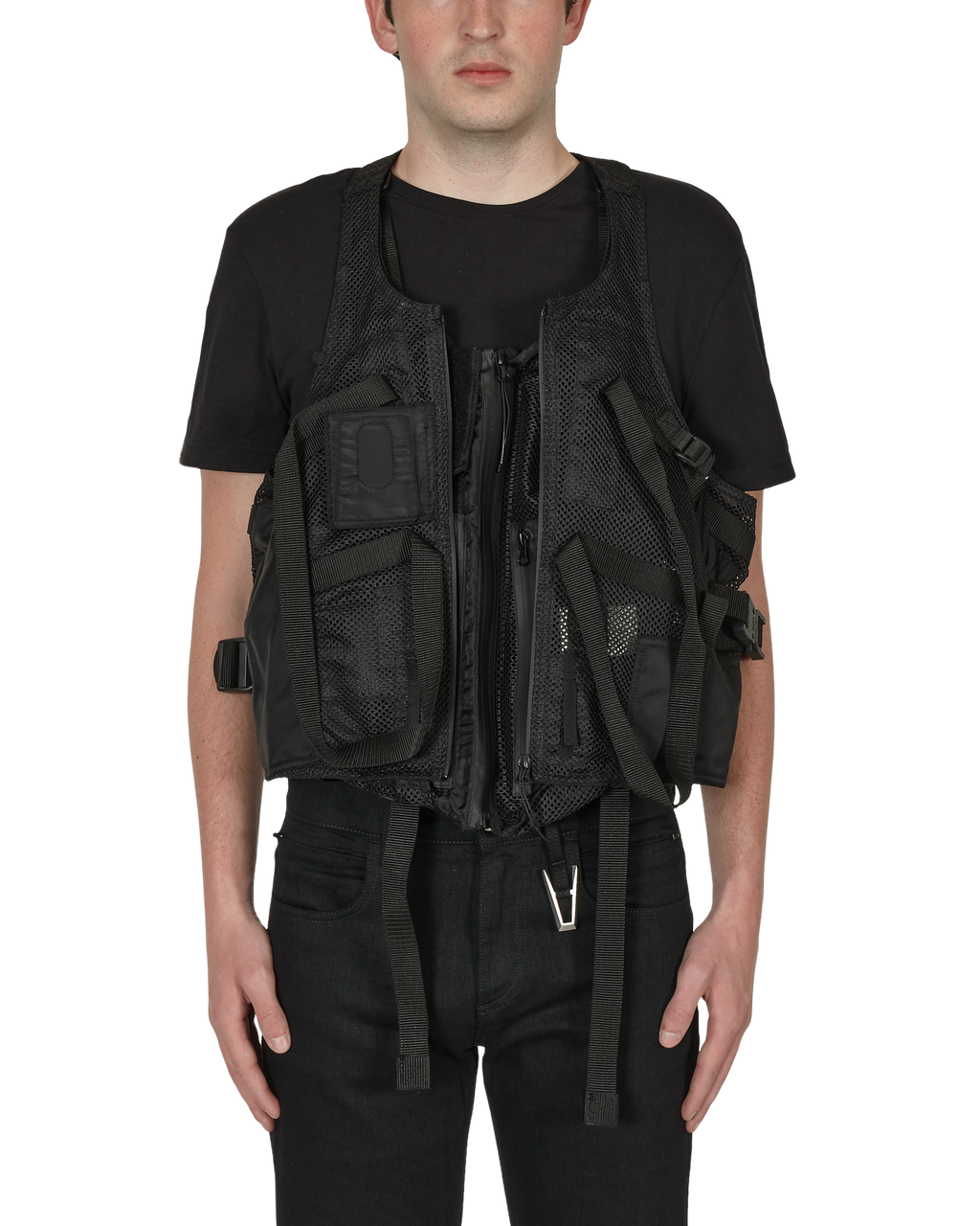 TACTICAL VEST